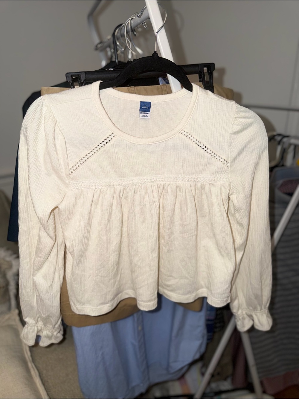 Old Navy Cream Long-Sleeve Peasant Blouse